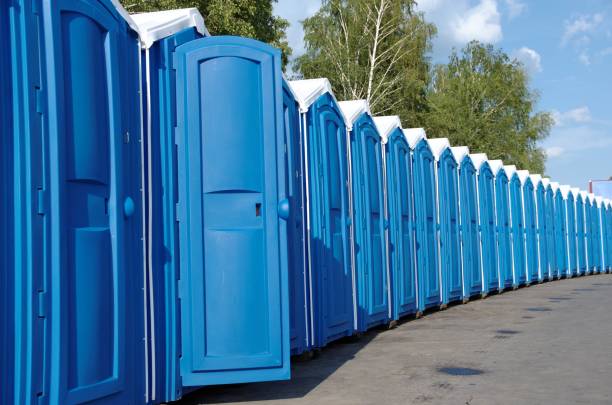 Best Porta potty delivery and setup  in Loretto, TN